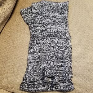 Victoria's Secret Knit Scarf Black White Gray OS